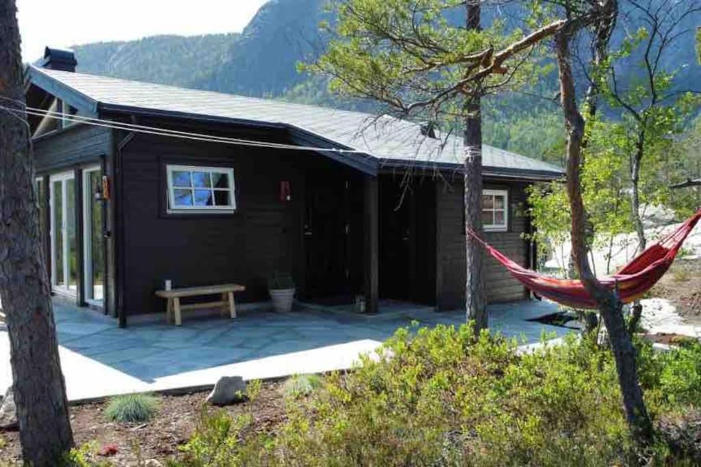 Cosy Cabin Between Lake And Mountain Treungen Zewnętrze zdjęcie